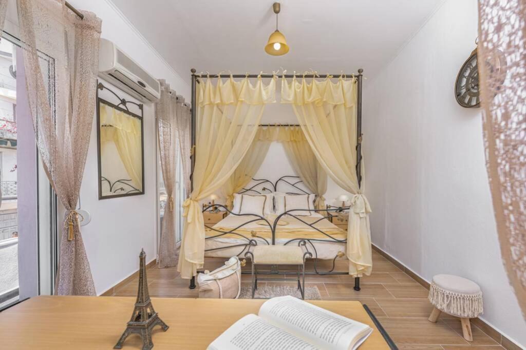 Dennis City Center Elegant Apartment Zakynthos Town Exterior photo