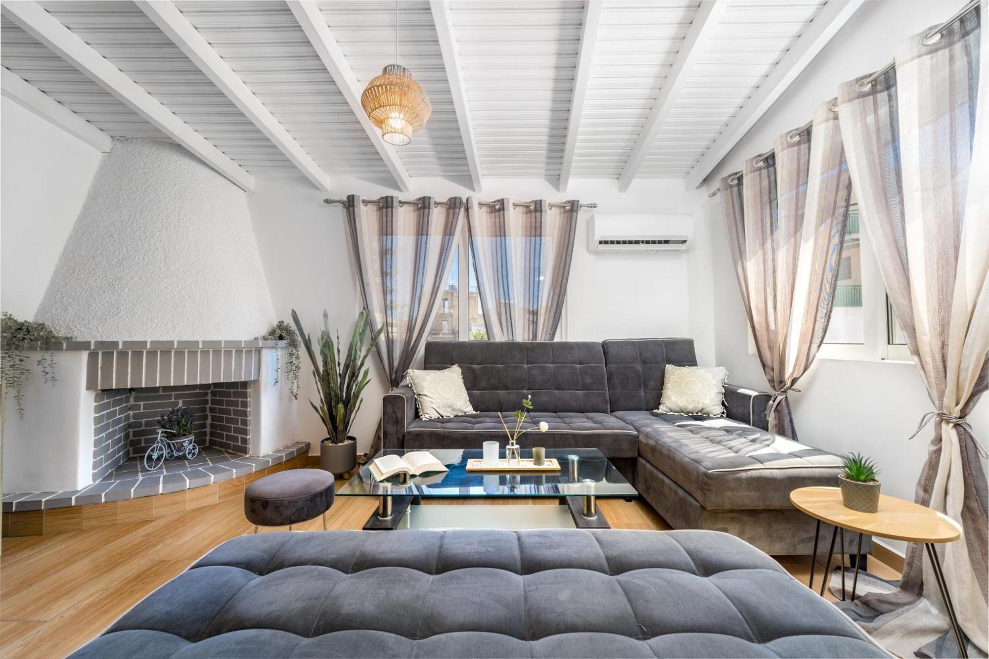 Dennis City Center Elegant Apartment Zakynthos Town Exterior photo