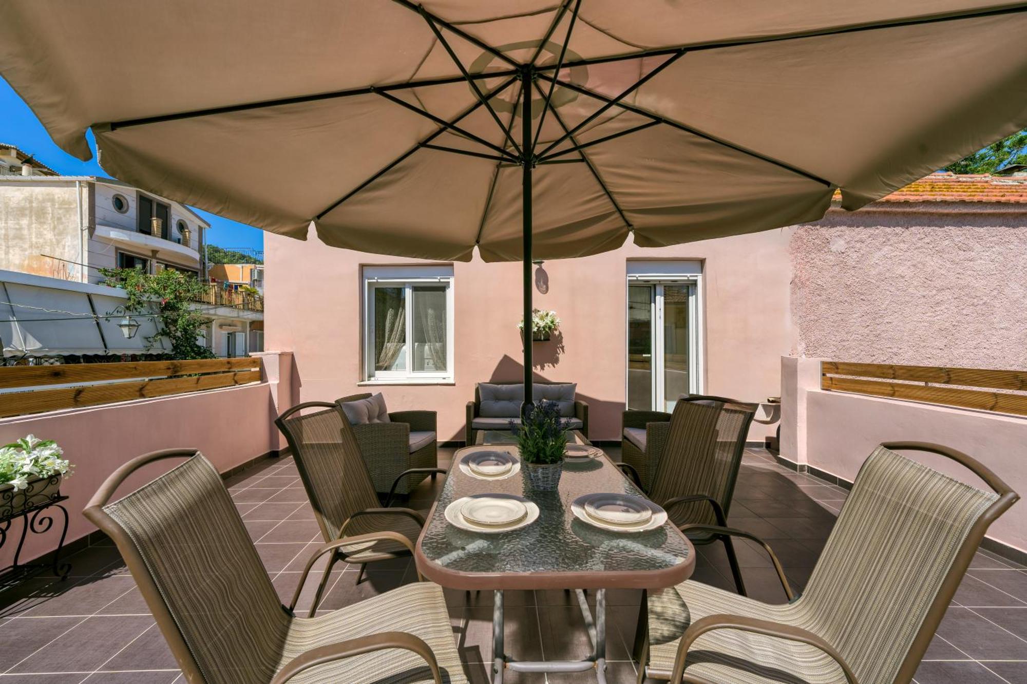 Dennis City Center Elegant Apartment Zakynthos Town Exterior photo